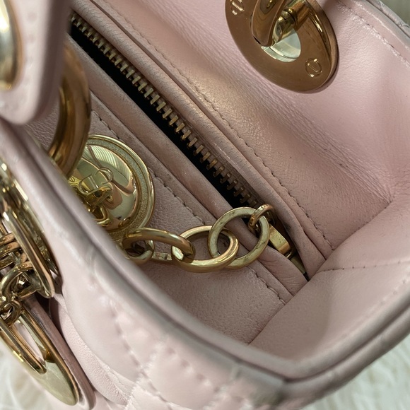 Lady Dior handbag - Picture 13 of 17